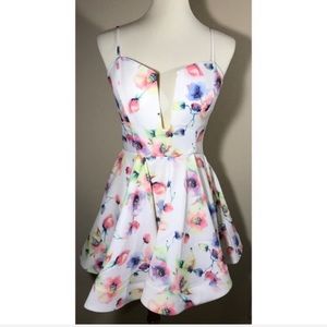 ✨Luxxel A-line Dress, M ✨